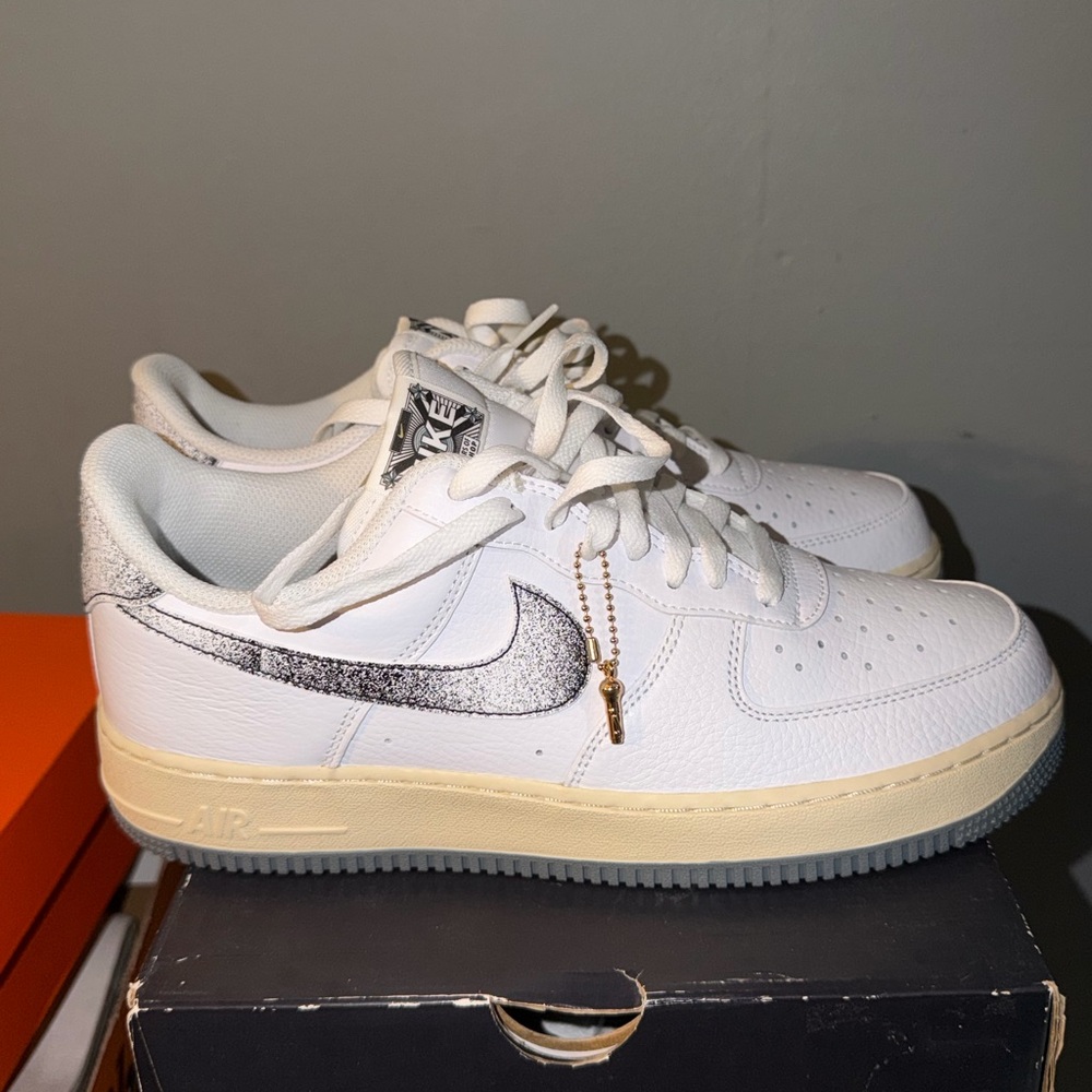 Nike Air Force 1 ‘50 Years of Hip Hop’ Men Shoes - Picture 5 of 8